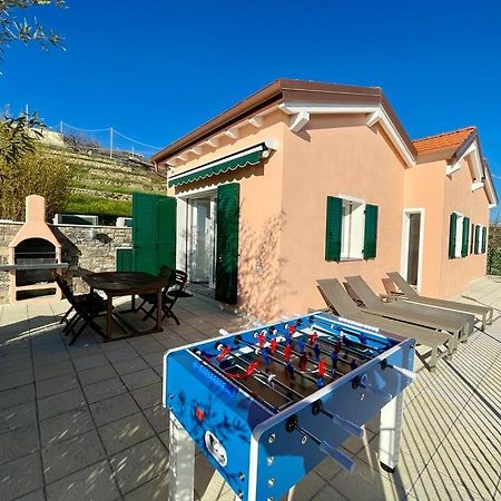 Villetta Sole Mare Santo Stefano al Mare Exteriör bild
